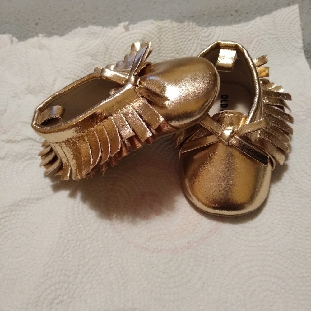 Gold baby shoes 3-6 months